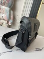 Messenger PM Voyager small messenger bag - Image 3