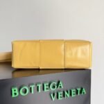 Bottega Veneta camera bag - Image 3