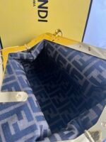 blackFendi First Small HandbagPink leather handbag - Image 6