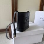 CELINE bucket bag - Image 2