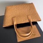 Bottega Veneta"CABAT" bag collection (medium size 32) - Image 2