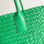 Bottega Veneta"CABAT" bag collection (medium size 32) - Image 2