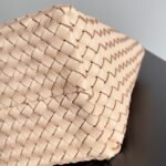 Bottega Veneta"CABAT" bag collection (medium size 32) - Image 4