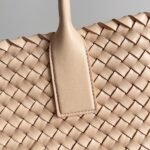 Bottega Veneta"CABAT" bag collection (medium size 32) - Image 2