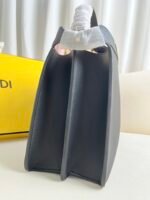 Large BlackPeekaboo ISeeU handbagLeather handbag - Image 8