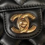Chanel 23A Diamond handlebag - Image 3