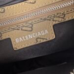 Balenciaga underarm bag - Image 9