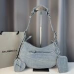 Balenciaga underarm bag - Image 2