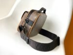 Louis Vuitton  Lock messenger bag - Image 2