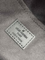 Louis Vuitton  Lock messenger bag - Image 9