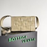 Bottega Venetanew cassette bag