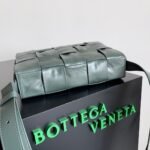 Bottega Venetanew cassette bag - Image 2