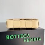 Bottega Venetanew cassette bag - Image 5