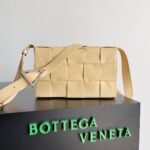 Bottega Venetanew cassette bag