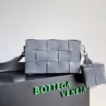 Bottega Veneta 2-in-1 cassette bag