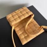 Bottega Veneta, mini shoulder bag - Image 6