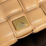 Bottega Veneta, mini shoulder bag - Image 8