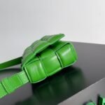 Bottega Veneta, mini shoulder bag - Image 3