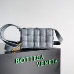 Bottega Veneta, mini shoulder bag