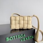 Bottega Veneta, mini shoulder bag - Image 2