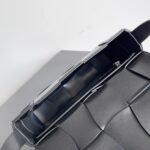 Bottega Venetawoven bag - Image 9