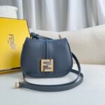 Small BlackFENDI black leather material small shoulder bag