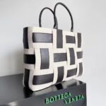 BOTTEGA VENETA canvas bag - Image 4