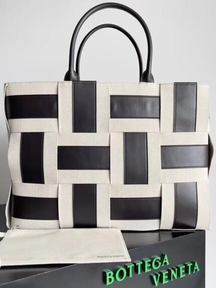 BOTTEGA VENETA canvas bag