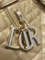 Dior handbag - Image 2