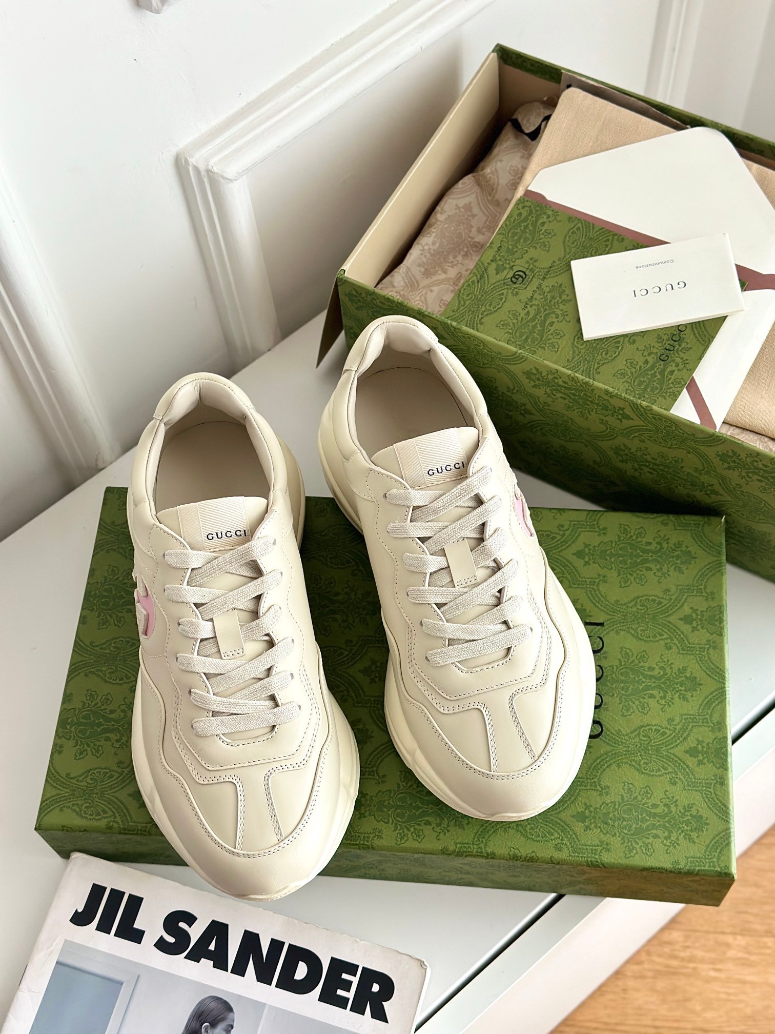 i1692092838_1628_0.jpg gucci dirty shoes - Image 1