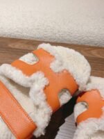Hermes autumn/winter plush slippers - Image 9