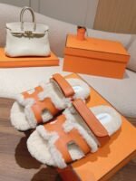 Hermes autumn/winter plush slippers - Image 3