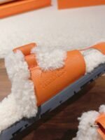 Hermes autumn/winter plush slippers - Image 8