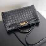 Bottega VenetaHandbag Shoulder bag - Image 3