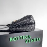 Bottega VenetaHandbag Shoulder bag - Image 4