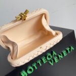 Bottega Veneta dinner bag - Image 9