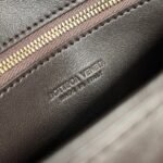 Bottega Veneta's new mini andiamobag - Image 7