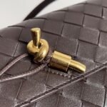 Bottega Veneta's new mini andiamobag - Image 6