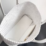 Bottega Veneta(Large 51cm)  Classic handbag - Image 9