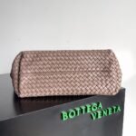 Bottega Veneta"CABAT" bag collection (medium size 32) - Image 3