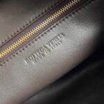 Bottega Venetahandbag - Image 7