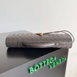 Bottega Venetadinner baghandbag - Image 4