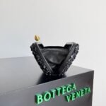 Bottega Veneta, petal woven dinner bag - Image 7
