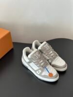 L Family Trainer Classic Series Purchasing Grade Couple's Casualshoes - Image 2