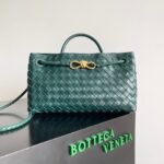 Bottega VenetaHandbag Shoulder bag