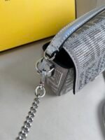 Iconic medium-sized Baguette handbag, - Image 5