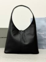 Balenciaga underarm bag - Image 2