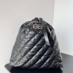Balenciagaembroidery thread hand-held bag garbage bag