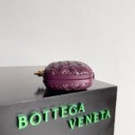 Bottega Venetadinner bag - Image 2