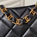 Chanel The 24P Hobo bag - Image 4